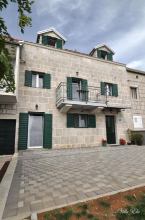 Villa Ela, holiday home with heated pool